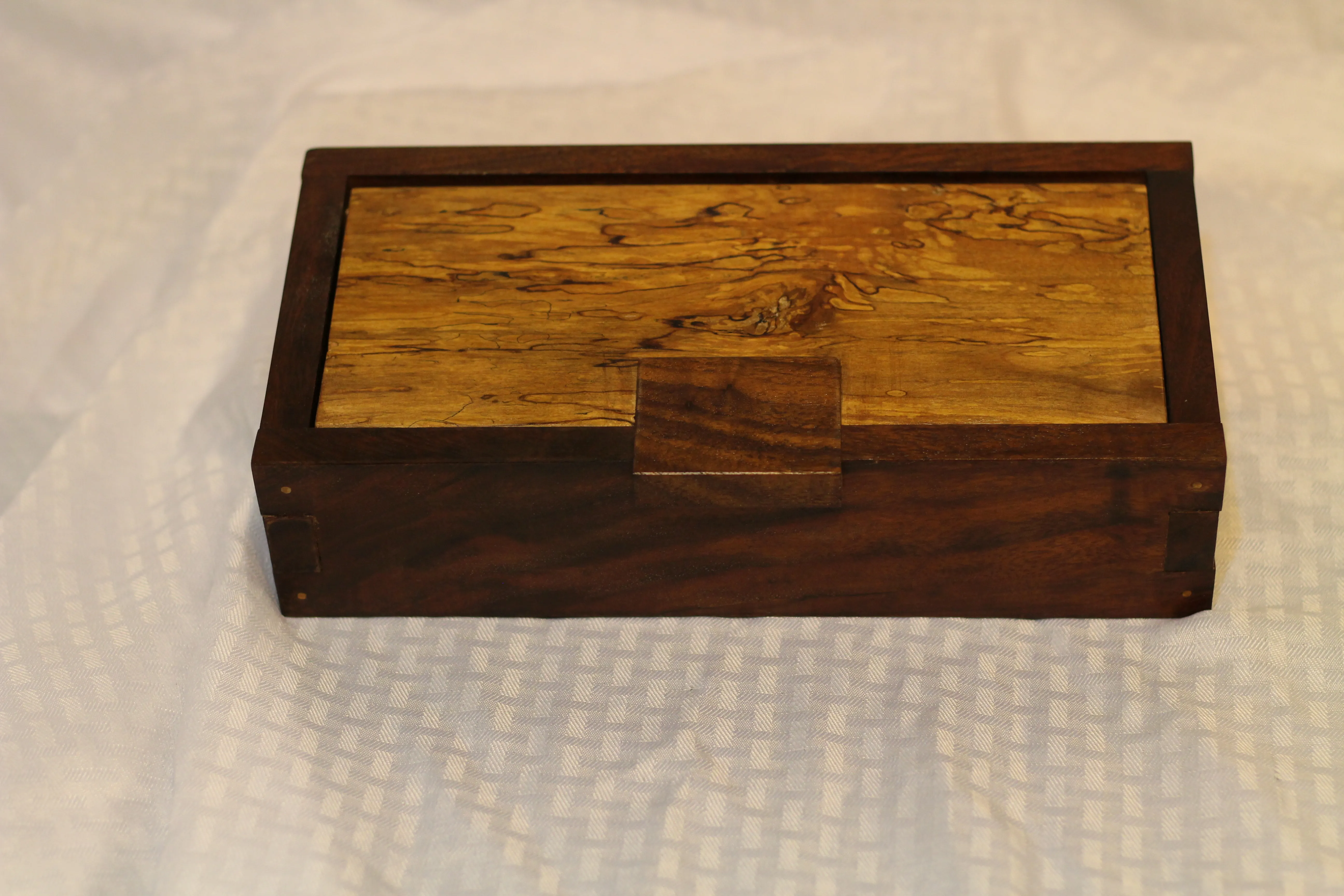 Finger joint box